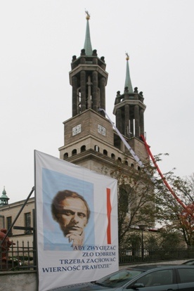 Fenomen kultu ks. Jerzego Popiełuszki