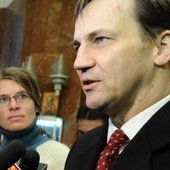 Sikorski: odznaki "Bene Merito" i kampania prezydencka