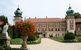 Pałace