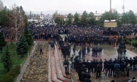 Kirgistan: Opozycja mówi, że rząd ustąpił