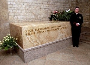 Tłumy oddają hołd