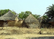 Kościół w Nigerii buduje schronienia dla uchodźców z Kamerunu