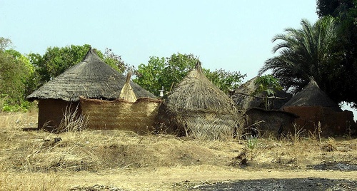 Kościół w Nigerii buduje schronienia dla uchodźców z Kamerunu