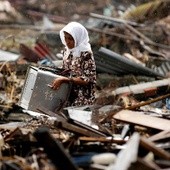 Wstrząsy i ostrzeżenie przed tsunami