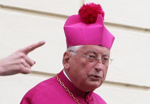Umorzono śledztwo ws. biskupa Mixy
