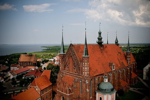 Olsztyn-Frombork: Pochowają Kopernika