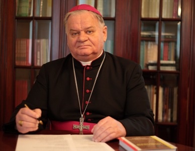 Szatan kusi kapłanów jak Chrystusa