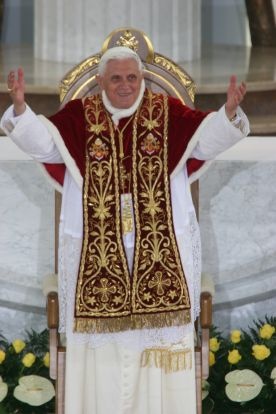 Benedykt XVI: Kościół nieustannie otwarty 