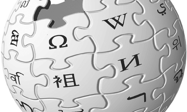 Naukowcy ostrzegają: uwaga na Wikipedię