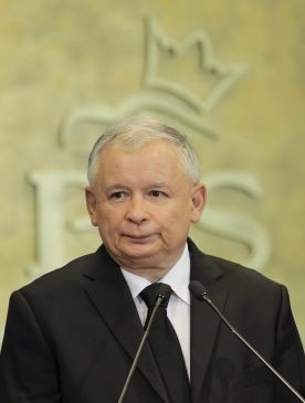 Kaczyński: Jeżeli Komorowski usunie krzyż...