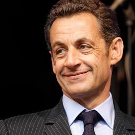 Sarkozy zbyt pobożny?