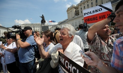 Próba przeniesienia krzyża