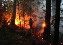 Rosja: Ogień rozprzestrzenia się