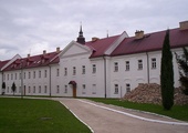 Mnisi chcą odbudować katakumby