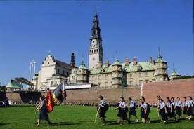 Jasna Góra: kolejne tysiące pielgrzymów