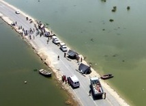 Pakistan: Pomoc Caritas dla ofiar powodzi