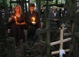 Wierni zgromadzeni na uroczystościach