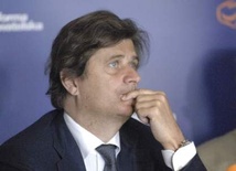 W poniedziałek zrezygnuje?