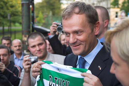 Tusk niezagrożony - PiS brakuje liderów