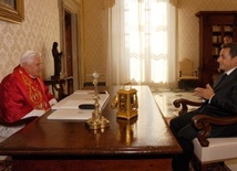 Sarkozy u Benedykta XVI