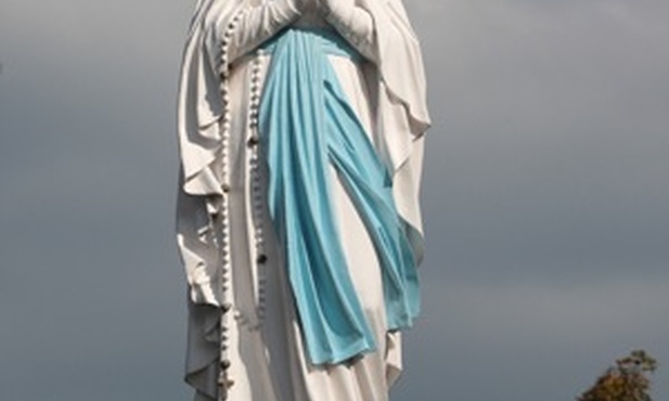 Lourdes niewymownym dowodem miłości Boga
