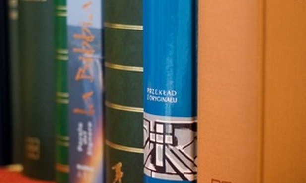 Biblia a problemy moralne