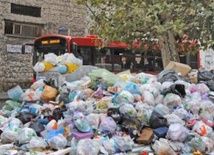 Neapol: Pogłębia się kryzys śmieciowy i chaos