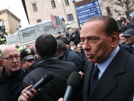 Ważą się losy rządu Berlusconiego