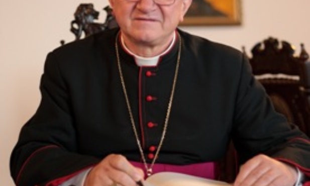 Poprawia się stan zdrowia abp. Zimowskiego