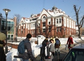 Potrzebują kapłanów „na pełny etat”