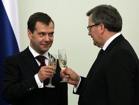 Prasa o wizycie Miedwiediewa w Polsce