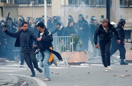 Zmarł francuski fotograf ranny w Tunisie