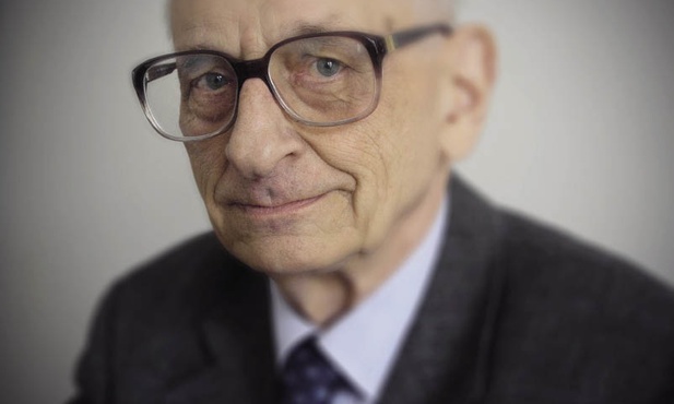 Opinie Grossa nie są naukowe