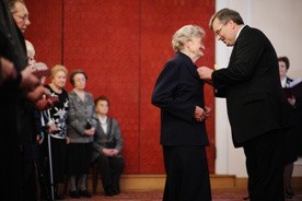 Szlachetni w obliczu zagrożenia