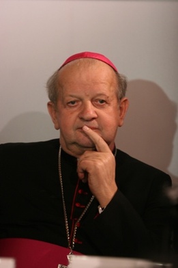 Straciliśmy wybitnego biskupa  