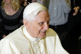 Benedykt XVI: Żyję jak mnich