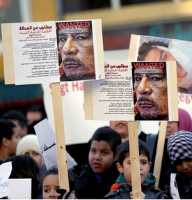 Uważano Kadafiego za błazna, a to zbrodniarz