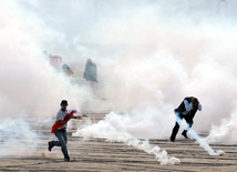 Bahrajn: Policja użyła gazu łzawiącego