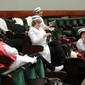 Pielęgniarki zostają w Sejmie