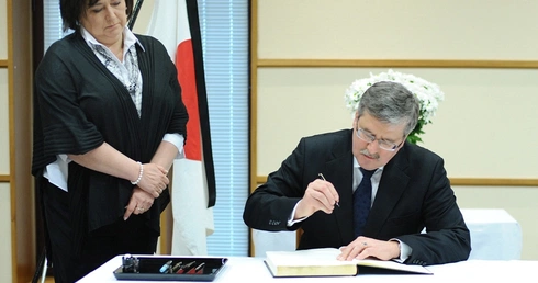 Komorowski przeprosił za błędy
