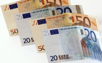 Merkel wzywa do ratowania euro