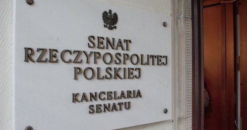 Senatorowie ujęli się za Radiem Maryja