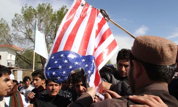 Afganistan: Demonstracje przeciw spaleniu Koranu 