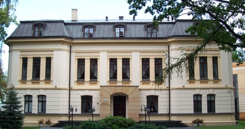 Trybunał Konstytucyjny. Warszawa