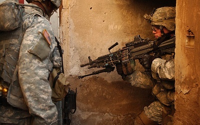 Irak: Wojska USA pozostaną dłużej?