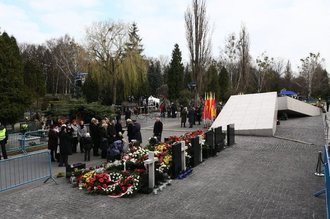 Oficjalne uroczystości na Powązkach