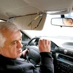 Nudari Abładze, taksówkarz, który od Polaków nie bierze pieniędzy