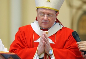 Abp Pezzi: wojna podzieliła katolików w Rosji