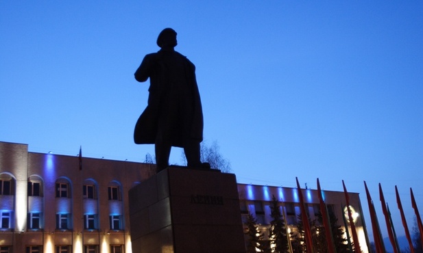 Oczyścić Rosję z pomników Lenina