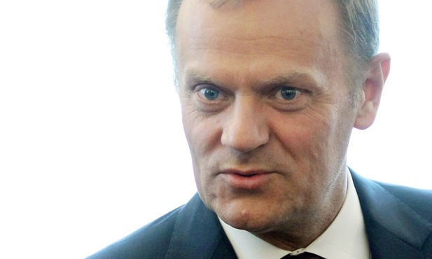 Tusk: Kiszczak ponosi odpowiedzialność